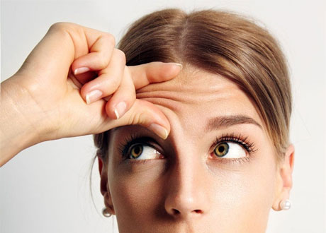 تفاوت خط اخم و چین پیشانی
