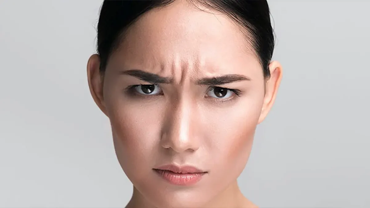 تأثیر بوتاکس در رفع خط اخم