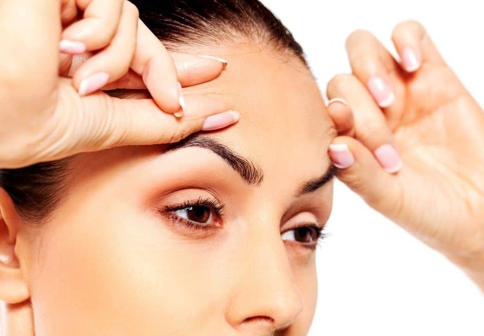 نکات مهم برای مراقبت از ناحیه ابرو بعد از نخ لیفت ✨👁️